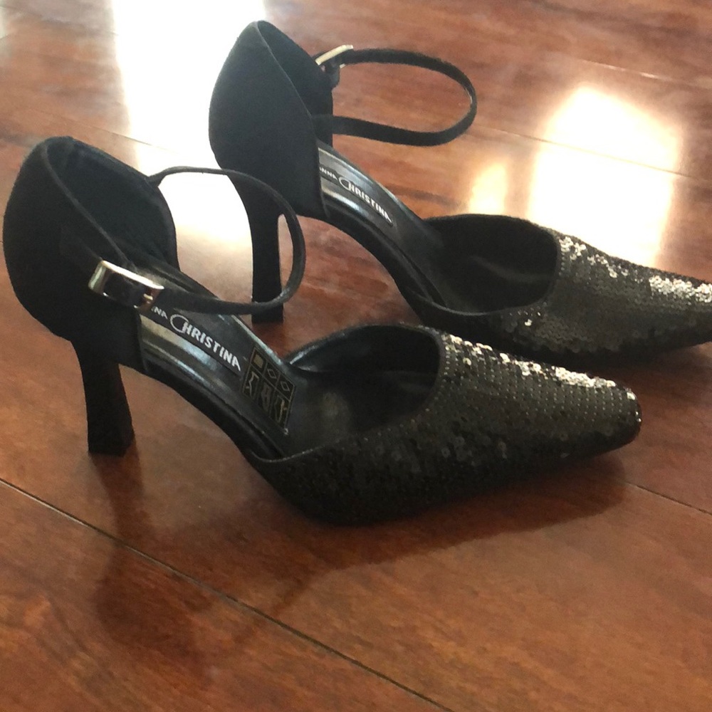 Shoes with sequins! - Picture 2 of 5